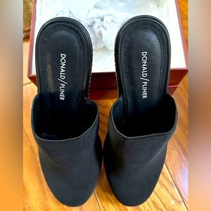 Donald Pliner Platforms